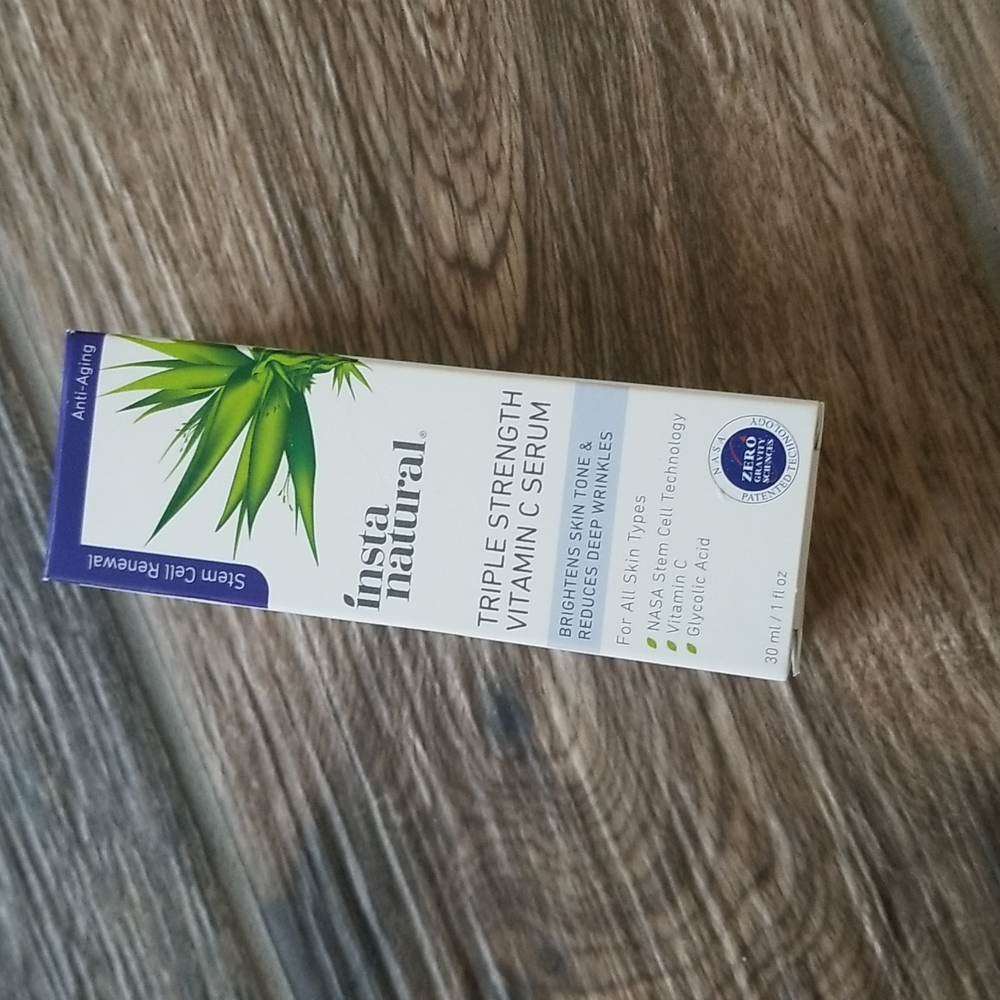 NIB IntaNatural Triple Strength Vitamin C Serum 1 oz